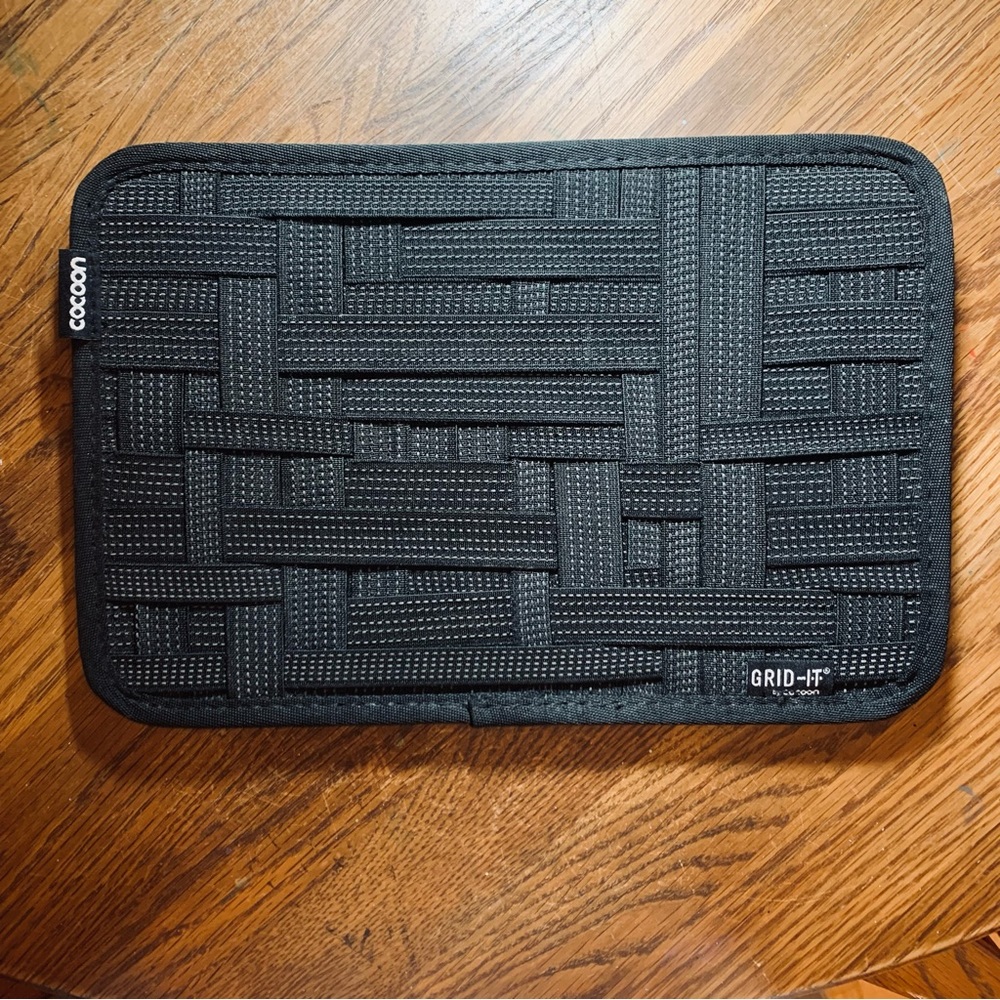 GRID-IT Accessory Organizer - Picture 2 of 5